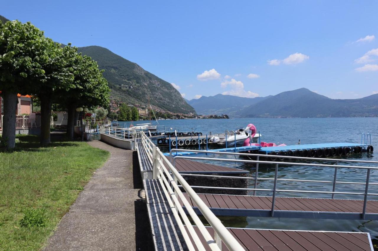 La Finestra "Sul Lago" Predore Exteriör bild